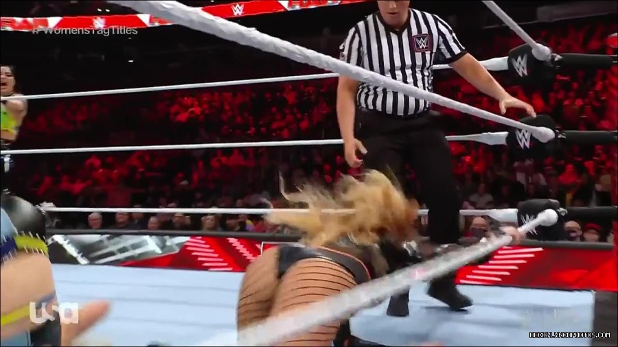 WWE_Monday_Night_Raw_2023_04_10_720p_HDTV_x264-NWCHD_mp4_002219805.jpg