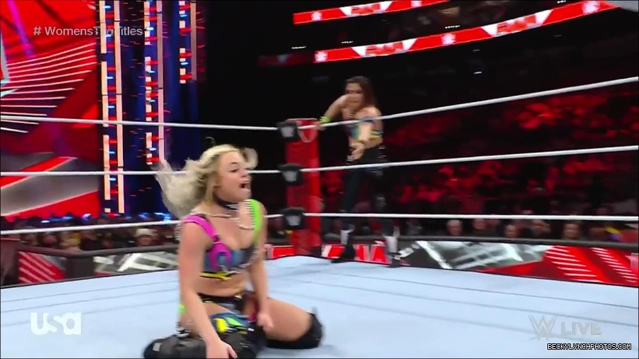 WWE_Monday_Night_Raw_2023_04_10_720p_HDTV_x264-NWCHD_mp4_002221006.jpg