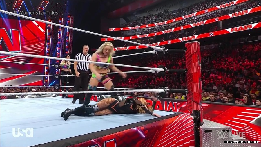 WWE_Monday_Night_Raw_2023_04_10_720p_HDTV_x264-NWCHD_mp4_002226211.jpg