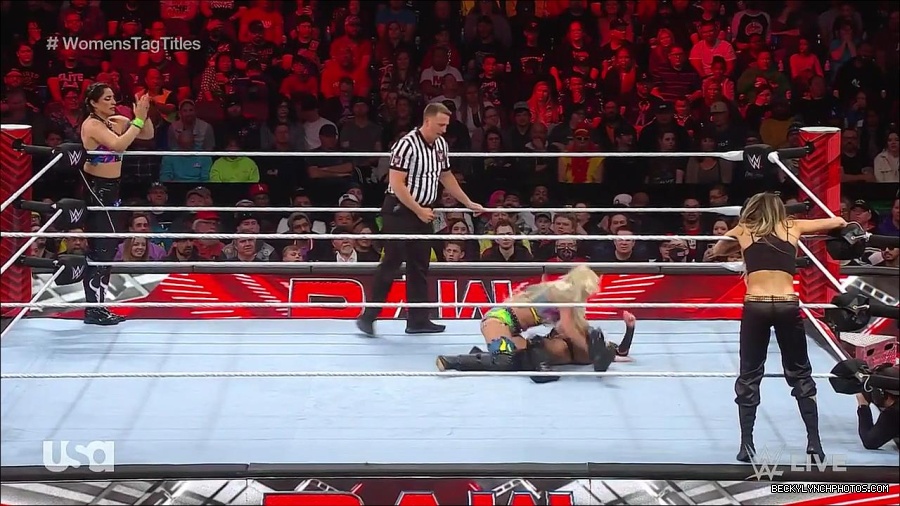 WWE_Monday_Night_Raw_2023_04_10_720p_HDTV_x264-NWCHD_mp4_002228213.jpg