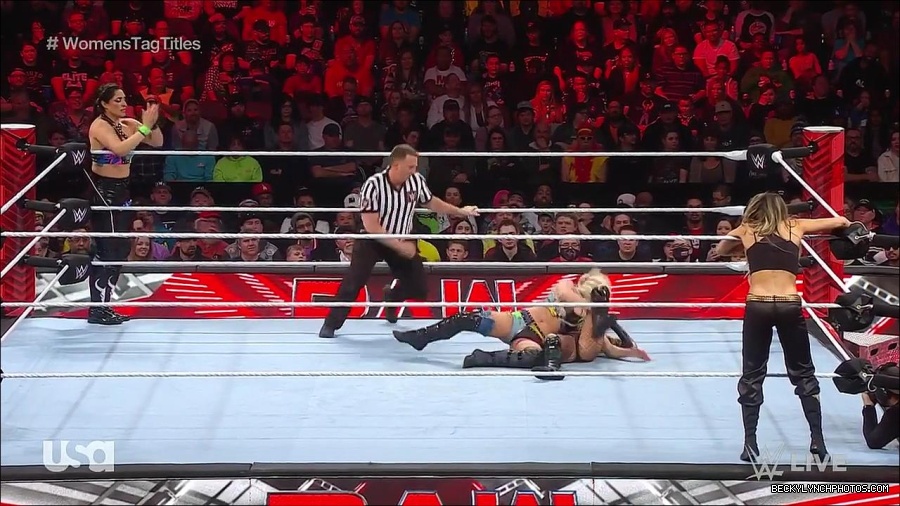 WWE_Monday_Night_Raw_2023_04_10_720p_HDTV_x264-NWCHD_mp4_002228614.jpg