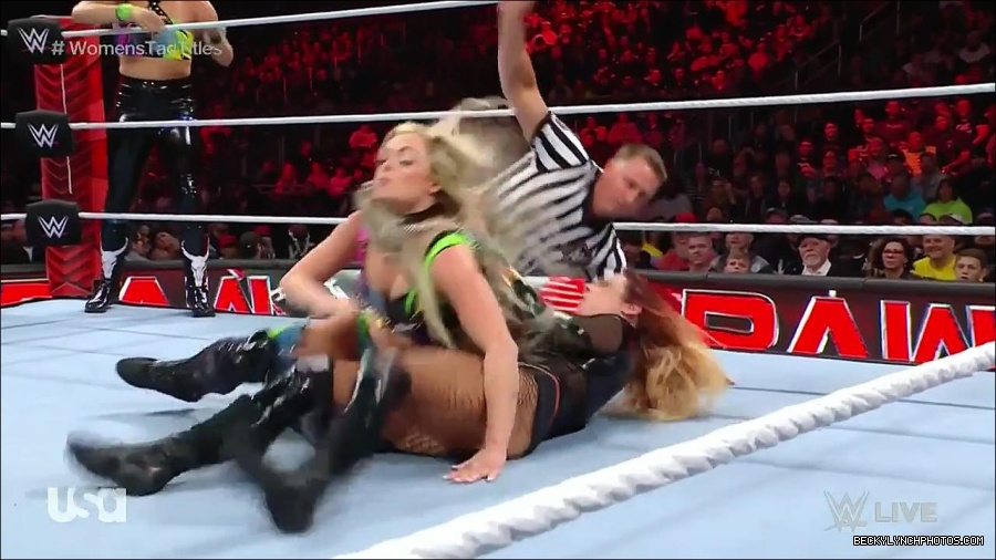 WWE_Monday_Night_Raw_2023_04_10_720p_HDTV_x264-NWCHD_mp4_002230616.jpg