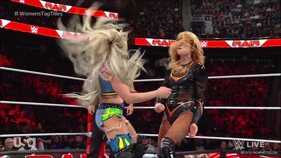 WWE_Monday_Night_Raw_2023_04_10_720p_HDTV_x264-NWCHD_mp4_002240726.jpg