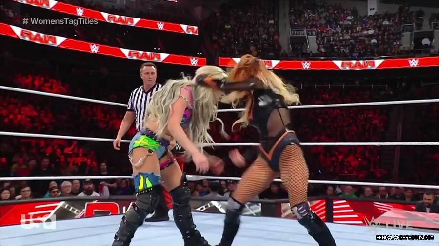 WWE_Monday_Night_Raw_2023_04_10_720p_HDTV_x264-NWCHD_mp4_002241526.jpg