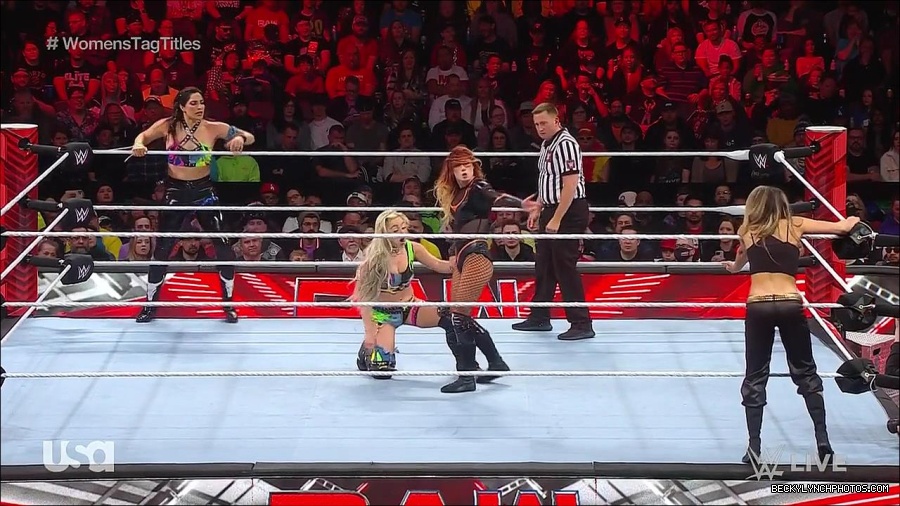 WWE_Monday_Night_Raw_2023_04_10_720p_HDTV_x264-NWCHD_mp4_002242728.jpg