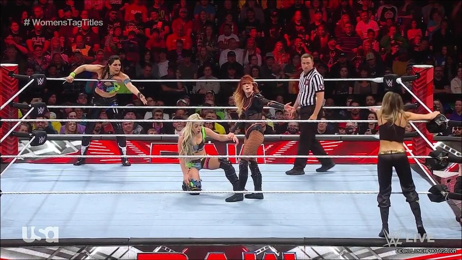 WWE_Monday_Night_Raw_2023_04_10_720p_HDTV_x264-NWCHD_mp4_002243528.jpg