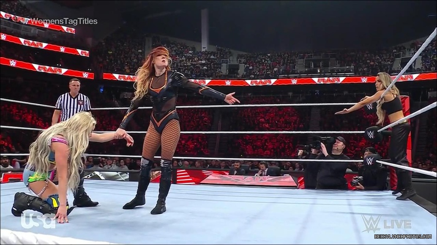 WWE_Monday_Night_Raw_2023_04_10_720p_HDTV_x264-NWCHD_mp4_002246331.jpg