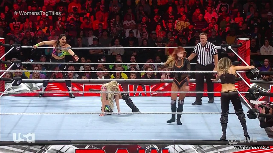 WWE_Monday_Night_Raw_2023_04_10_720p_HDTV_x264-NWCHD_mp4_002248333.jpg