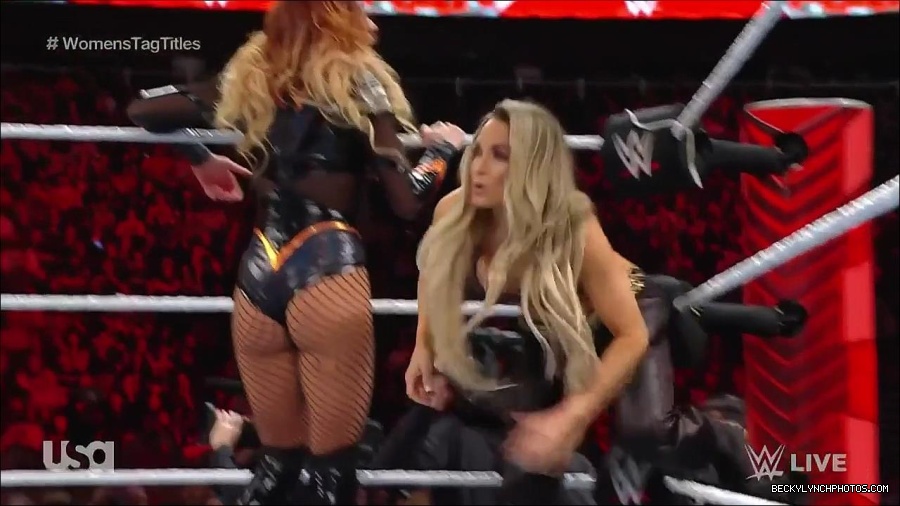 WWE_Monday_Night_Raw_2023_04_10_720p_HDTV_x264-NWCHD_mp4_002250736.jpg