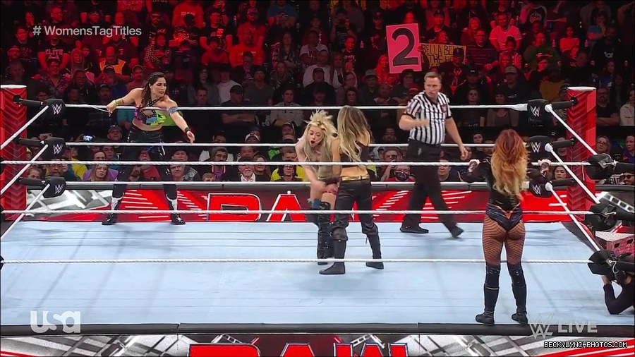 WWE_Monday_Night_Raw_2023_04_10_720p_HDTV_x264-NWCHD_mp4_002260746.jpg