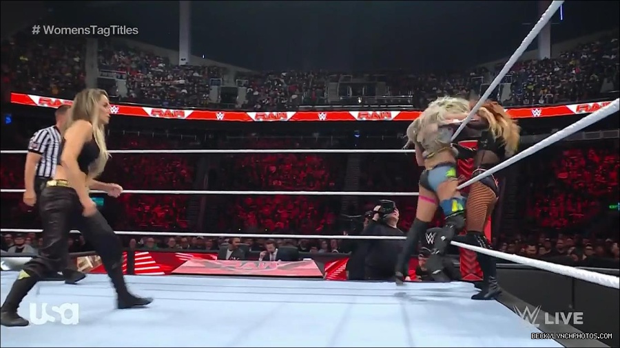 WWE_Monday_Night_Raw_2023_04_10_720p_HDTV_x264-NWCHD_mp4_002263148.jpg