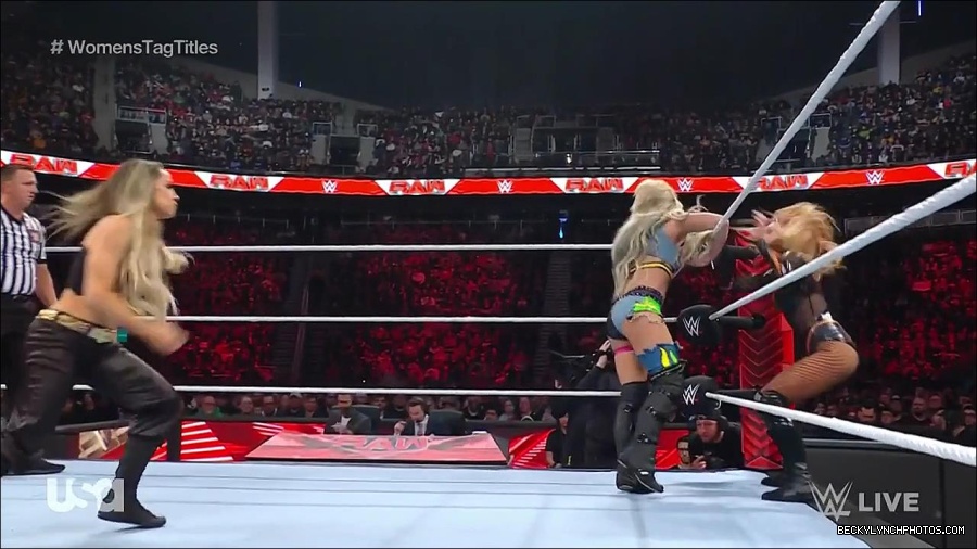 WWE_Monday_Night_Raw_2023_04_10_720p_HDTV_x264-NWCHD_mp4_002263548.jpg