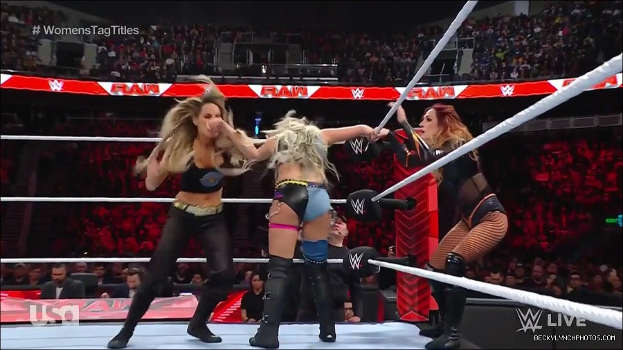 WWE_Monday_Night_Raw_2023_04_10_720p_HDTV_x264-NWCHD_mp4_002265150.jpg