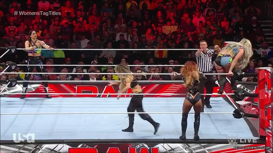 WWE_Monday_Night_Raw_2023_04_10_720p_HDTV_x264-NWCHD_mp4_002267152.jpg