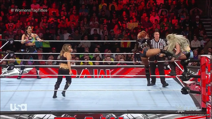 WWE_Monday_Night_Raw_2023_04_10_720p_HDTV_x264-NWCHD_mp4_002268754.jpg