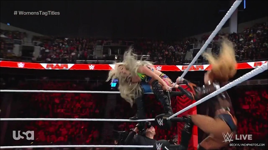 WWE_Monday_Night_Raw_2023_04_10_720p_HDTV_x264-NWCHD_mp4_002269154.jpg