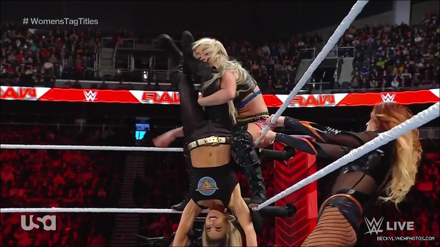 WWE_Monday_Night_Raw_2023_04_10_720p_HDTV_x264-NWCHD_mp4_002271556.jpg