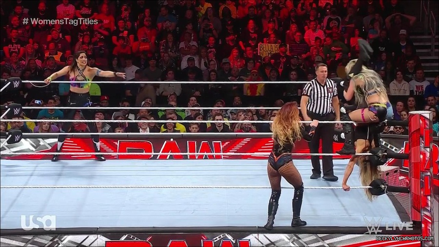 WWE_Monday_Night_Raw_2023_04_10_720p_HDTV_x264-NWCHD_mp4_002274760.jpg