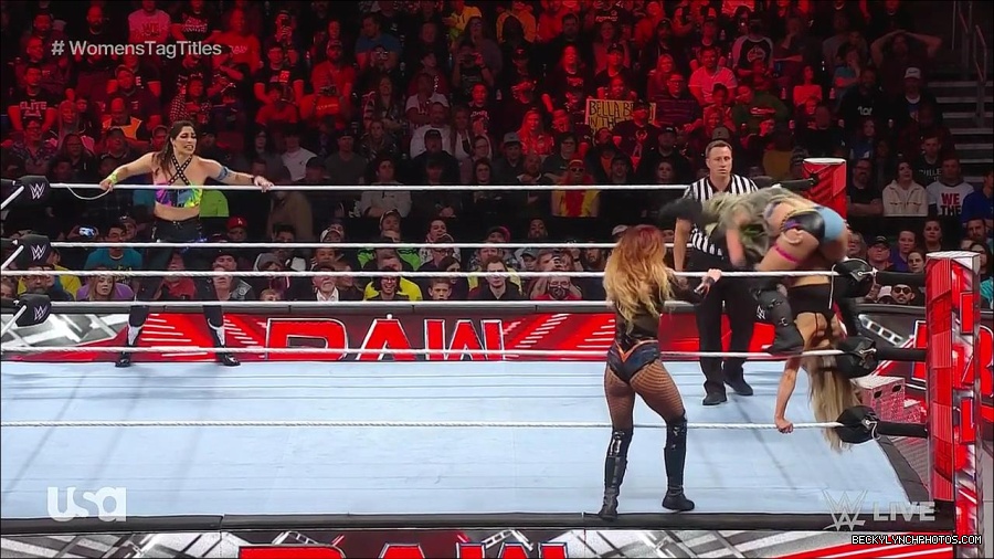 WWE_Monday_Night_Raw_2023_04_10_720p_HDTV_x264-NWCHD_mp4_002275160.jpg