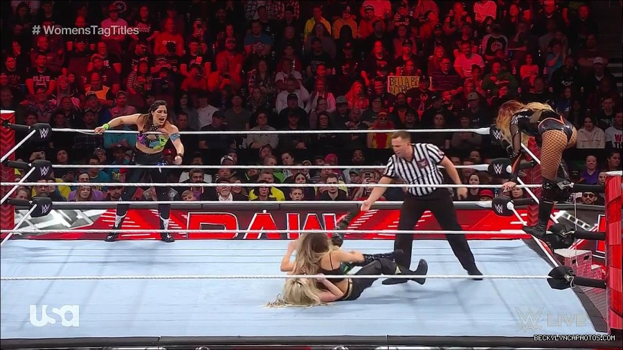 WWE_Monday_Night_Raw_2023_04_10_720p_HDTV_x264-NWCHD_mp4_002279965.jpg