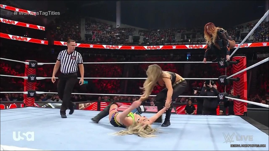 WWE_Monday_Night_Raw_2023_04_10_720p_HDTV_x264-NWCHD_mp4_002284369.jpg