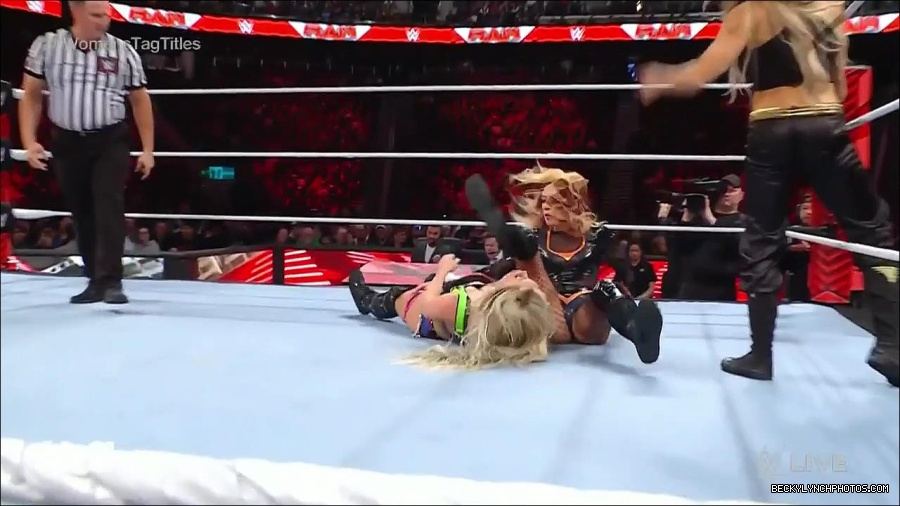 WWE_Monday_Night_Raw_2023_04_10_720p_HDTV_x264-NWCHD_mp4_002287172.jpg