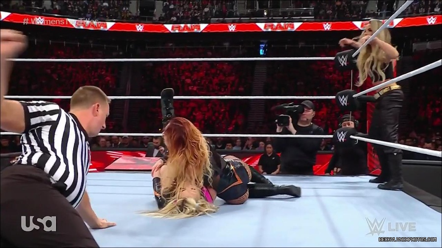 WWE_Monday_Night_Raw_2023_04_10_720p_HDTV_x264-NWCHD_mp4_002289975.jpg