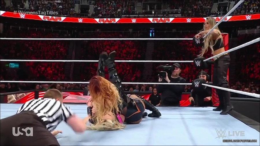 WWE_Monday_Night_Raw_2023_04_10_720p_HDTV_x264-NWCHD_mp4_002290375.jpg