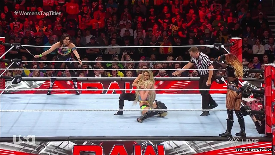 WWE_Monday_Night_Raw_2023_04_10_720p_HDTV_x264-NWCHD_mp4_002325610.jpg