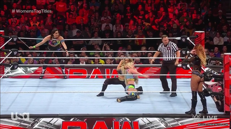 WWE_Monday_Night_Raw_2023_04_10_720p_HDTV_x264-NWCHD_mp4_002326011.jpg