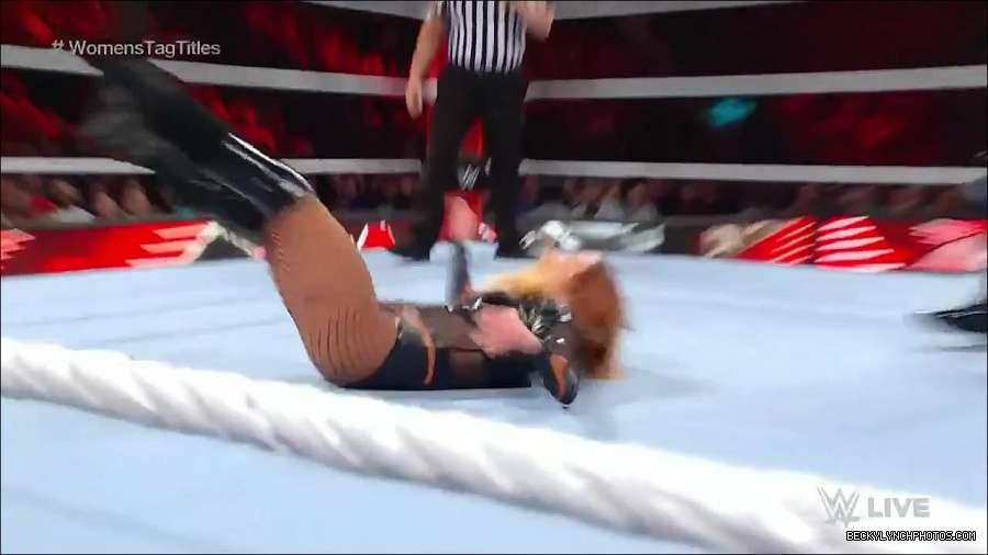 WWE_Monday_Night_Raw_2023_04_10_720p_HDTV_x264-NWCHD_mp4_002357242.jpg