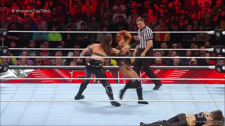 WWE_Monday_Night_Raw_2023_04_10_720p_HDTV_x264-NWCHD_mp4_002358844.jpg