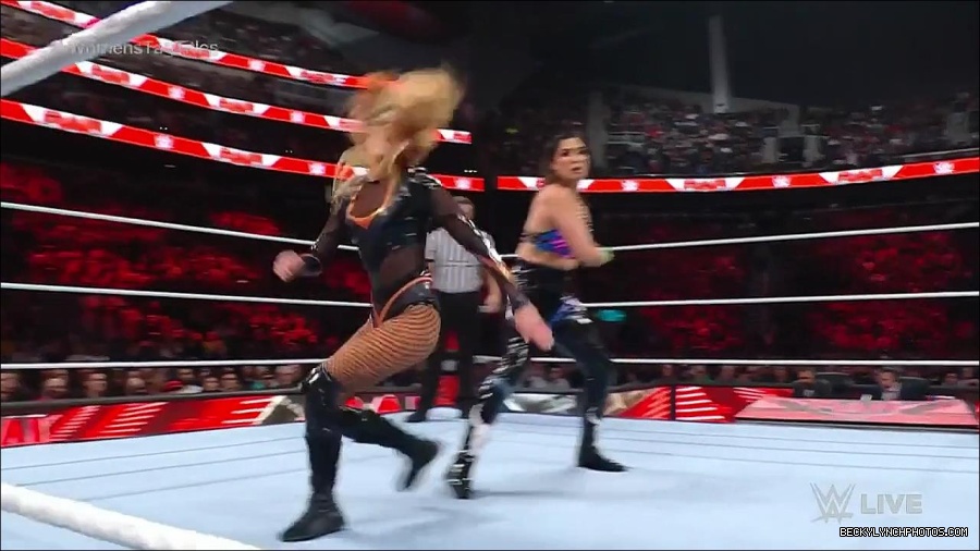 WWE_Monday_Night_Raw_2023_04_10_720p_HDTV_x264-NWCHD_mp4_002361246.jpg