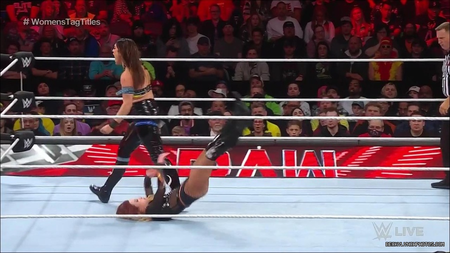 WWE_Monday_Night_Raw_2023_04_10_720p_HDTV_x264-NWCHD_mp4_002362848.jpg