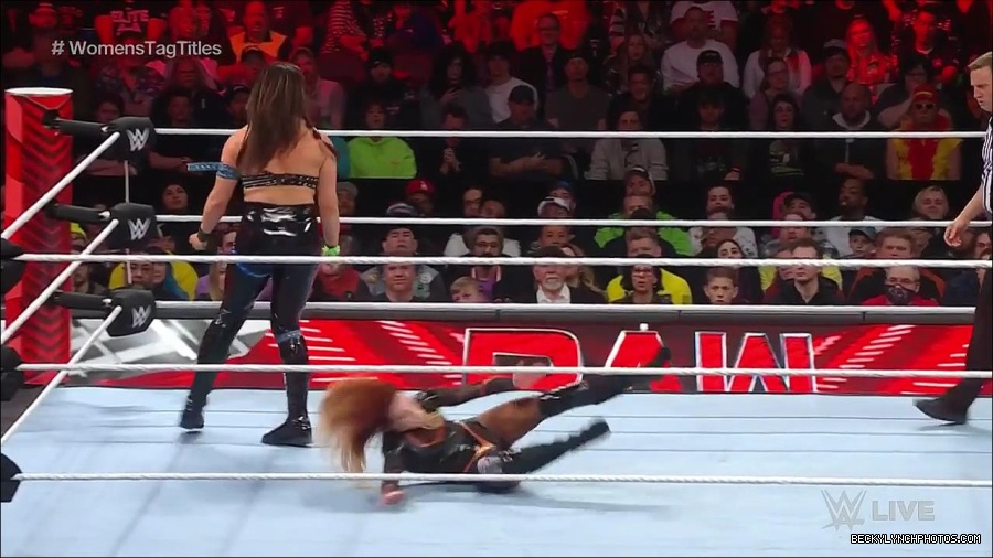 WWE_Monday_Night_Raw_2023_04_10_720p_HDTV_x264-NWCHD_mp4_002363248.jpg