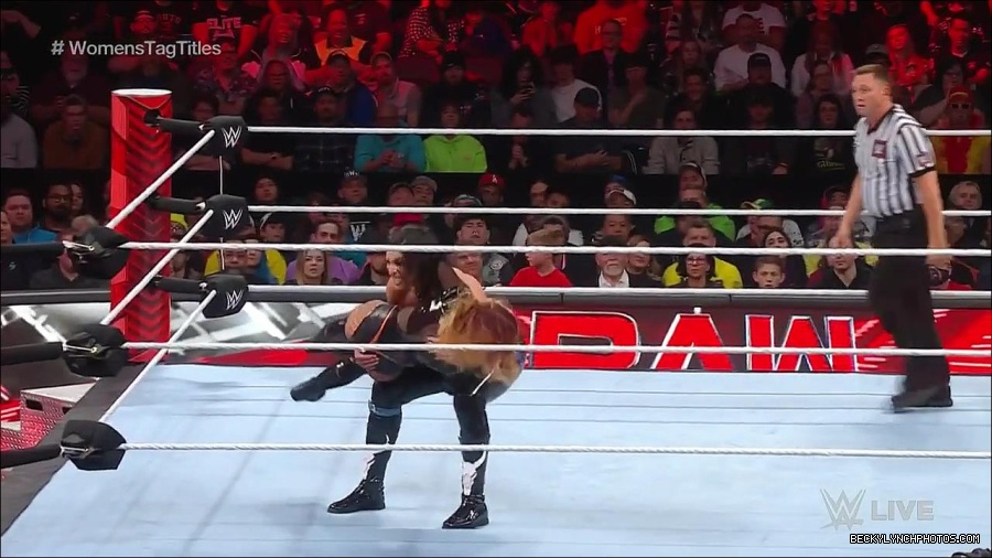 WWE_Monday_Night_Raw_2023_04_10_720p_HDTV_x264-NWCHD_mp4_002368053.jpg