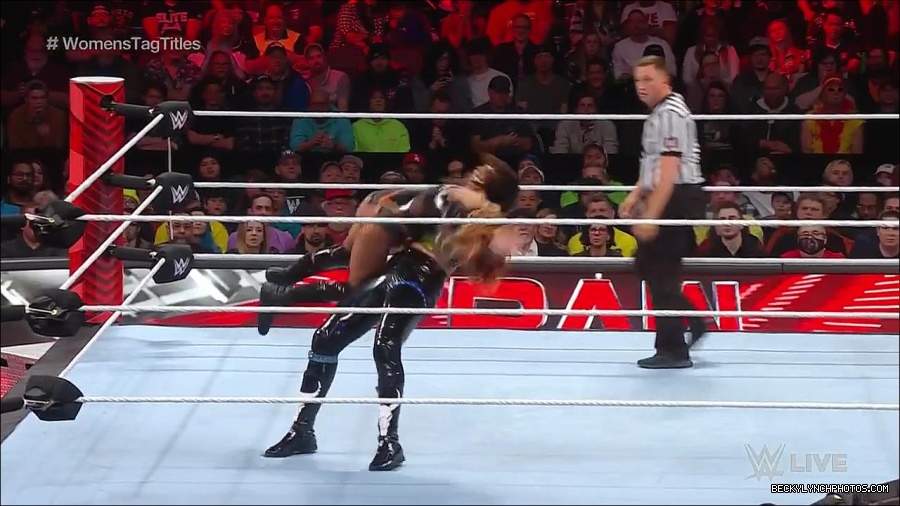 WWE_Monday_Night_Raw_2023_04_10_720p_HDTV_x264-NWCHD_mp4_002368453.jpg