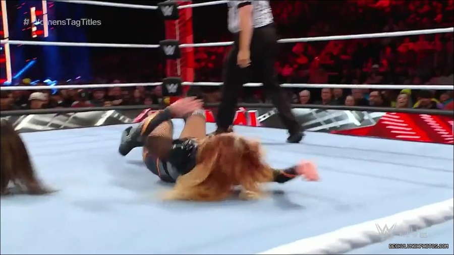 WWE_Monday_Night_Raw_2023_04_10_720p_HDTV_x264-NWCHD_mp4_002369254.jpg