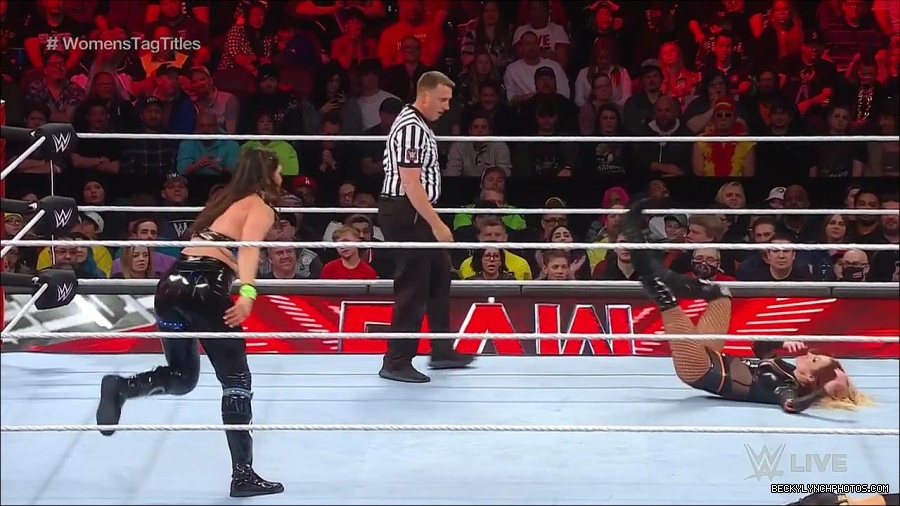 WWE_Monday_Night_Raw_2023_04_10_720p_HDTV_x264-NWCHD_mp4_002371656.jpg