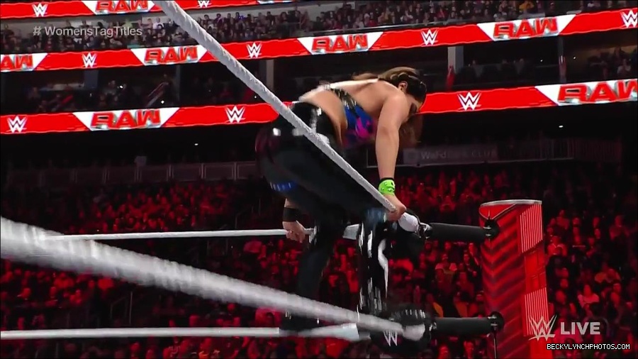 WWE_Monday_Night_Raw_2023_04_10_720p_HDTV_x264-NWCHD_mp4_002375660.jpg