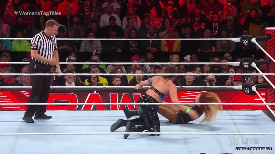 WWE_Monday_Night_Raw_2023_04_10_720p_HDTV_x264-NWCHD_mp4_002378063.jpg