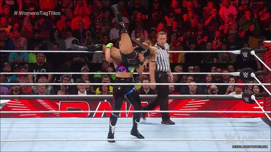 WWE_Monday_Night_Raw_2023_04_10_720p_HDTV_x264-NWCHD_mp4_002395280.jpg