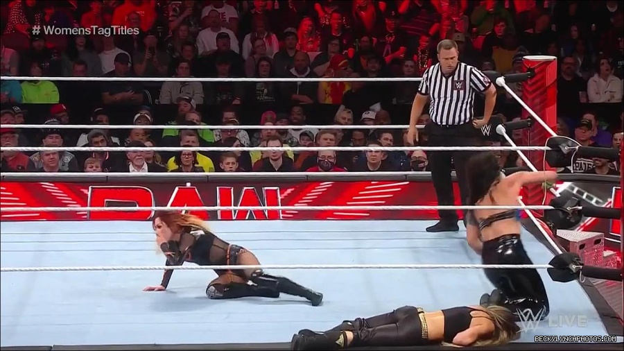 WWE_Monday_Night_Raw_2023_04_10_720p_HDTV_x264-NWCHD_mp4_002397682.jpg