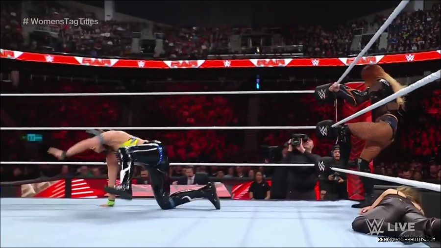 WWE_Monday_Night_Raw_2023_04_10_720p_HDTV_x264-NWCHD_mp4_002406491.jpg