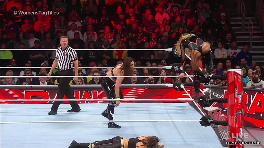 WWE_Monday_Night_Raw_2023_04_10_720p_HDTV_x264-NWCHD_mp4_002408493.jpg