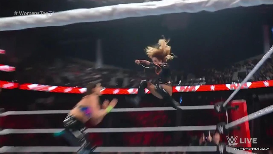 WWE_Monday_Night_Raw_2023_04_10_720p_HDTV_x264-NWCHD_mp4_002411296.jpg