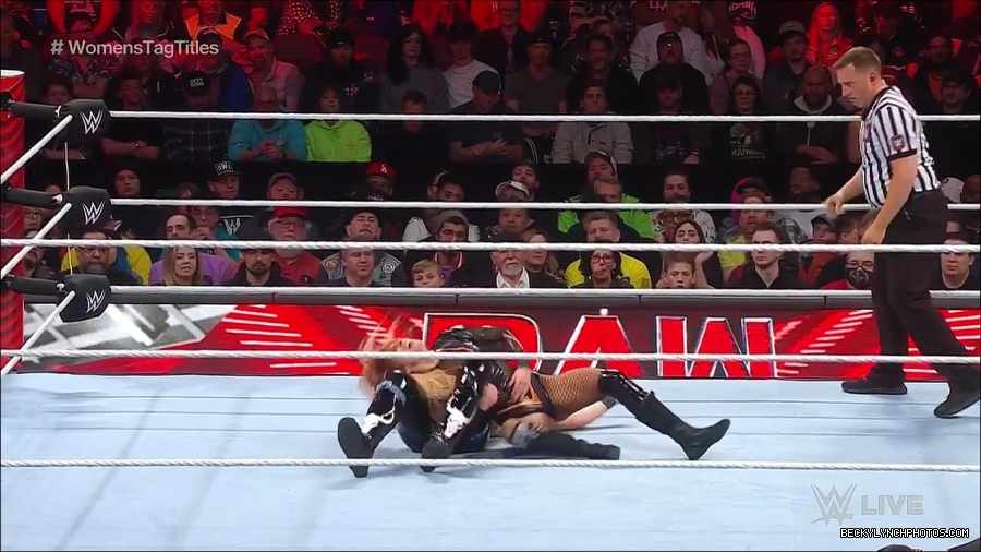 WWE_Monday_Night_Raw_2023_04_10_720p_HDTV_x264-NWCHD_mp4_002416101.jpg