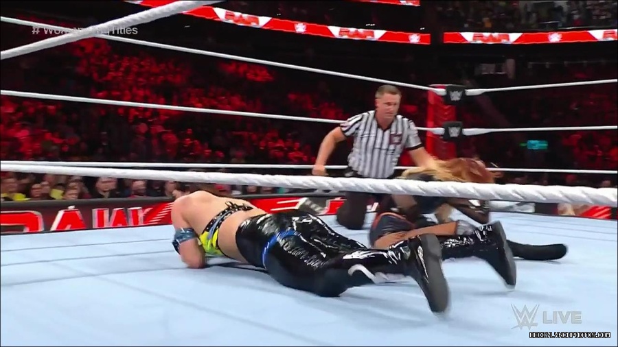 WWE_Monday_Night_Raw_2023_04_10_720p_HDTV_x264-NWCHD_mp4_002419304.jpg
