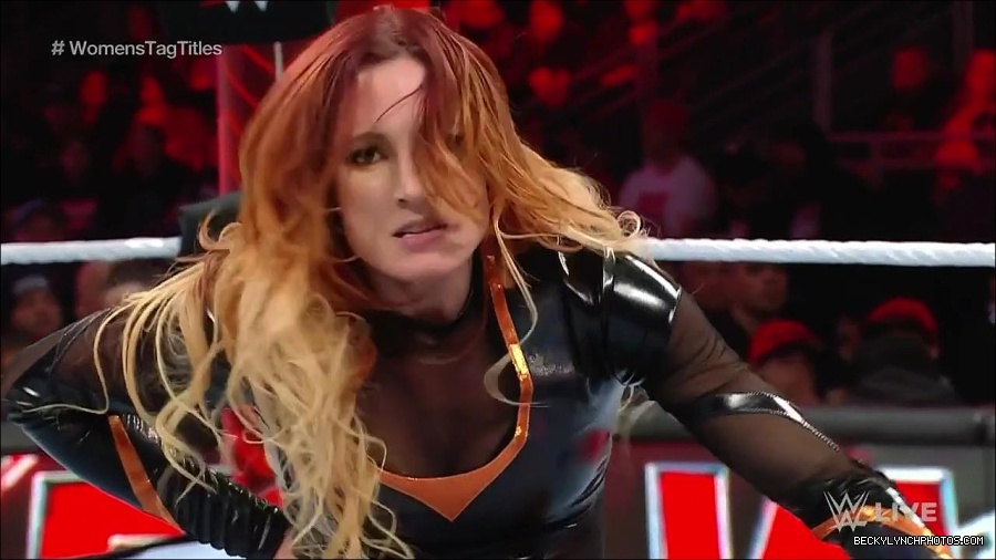 WWE_Monday_Night_Raw_2023_04_10_720p_HDTV_x264-NWCHD_mp4_002429714.jpg