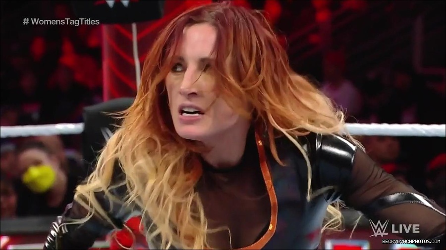 WWE_Monday_Night_Raw_2023_04_10_720p_HDTV_x264-NWCHD_mp4_002430515.jpg